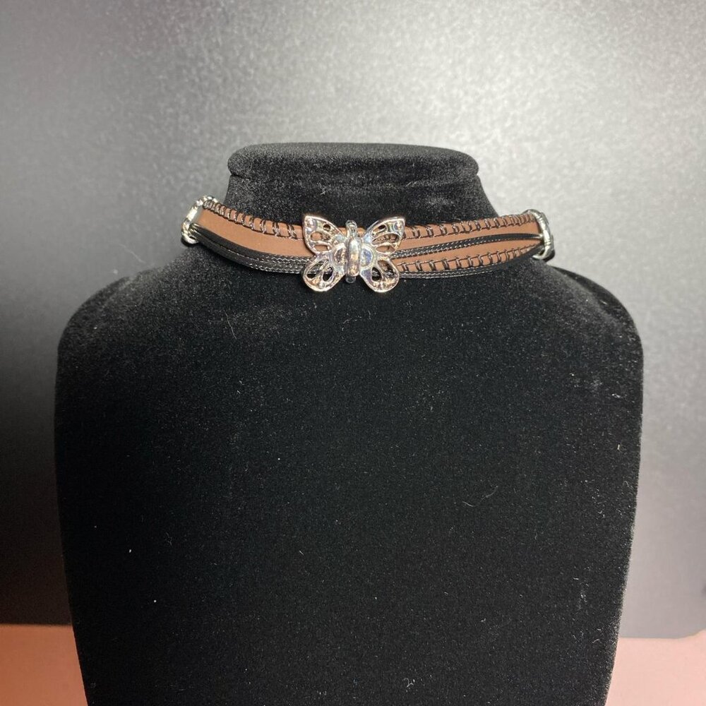 Leather choker